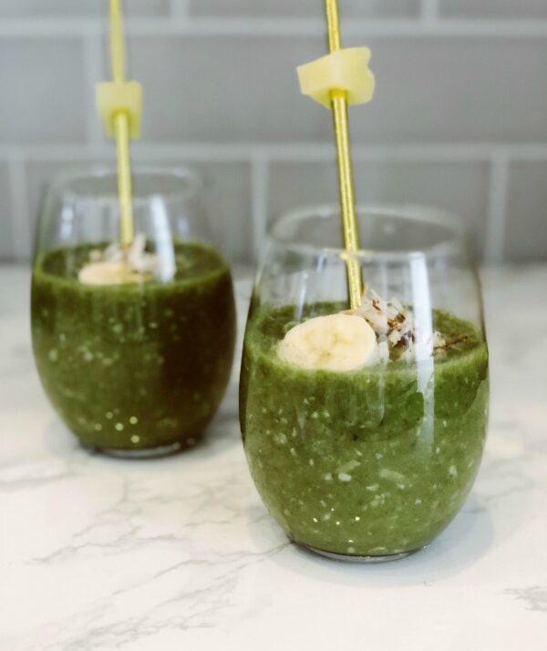 Healthy Green Pineapple, Coconut & Banana Smoothie