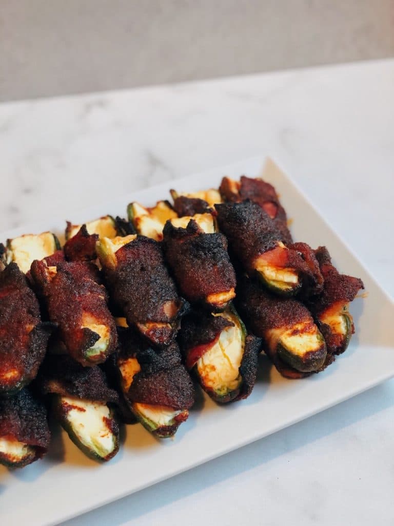 jalapeno poppers, cream cheese appetizers, thanksgiving appetizers, superbowl appetizer, superbowl snack ideas, christmas appetizer, baked jalapeno pepper, jalapeno appetizer, jalapeno dip, brown sugar bacon, chili powder